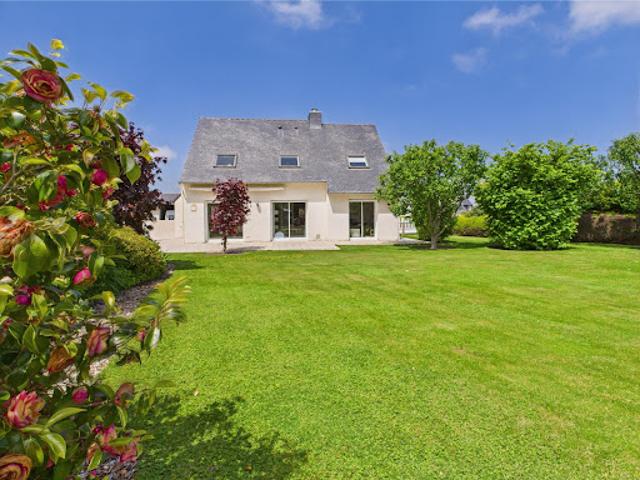 Vente Maison 7 pièces 154 m2 Plouvorn