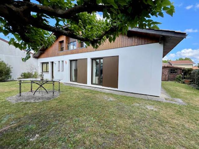 Vente Maison 7 pièces 154 m2 Saint Médard en Jalles