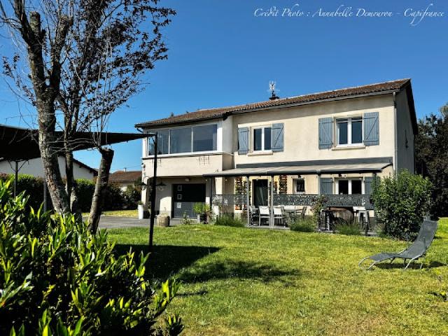 Vente Maison 7 pièces 155 m2 Orléat