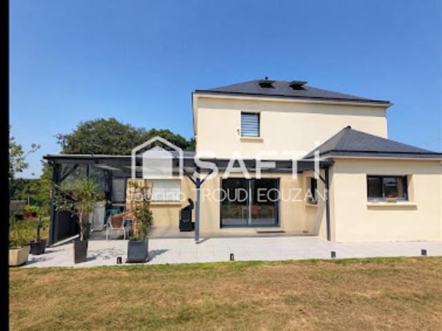 Vente Maison 7 pièces 155 m2 Yvias