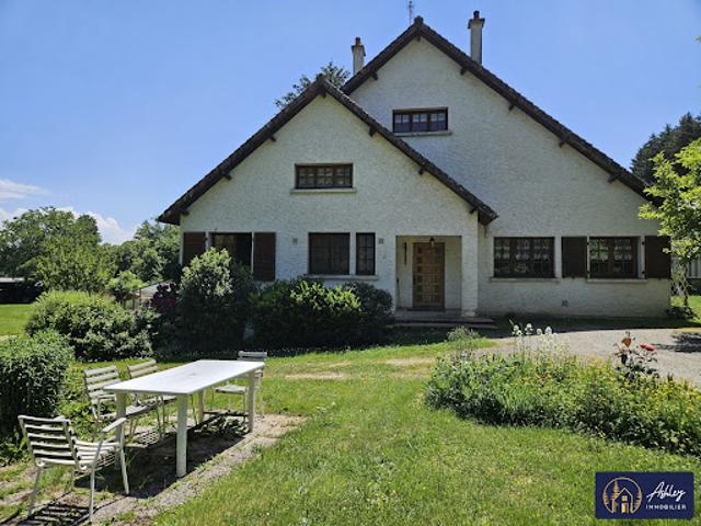 Vente Maison 7 pièces 156 m2 Neuvic