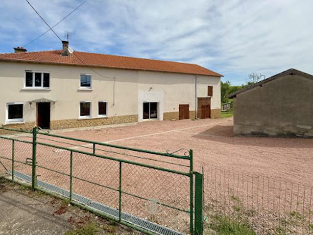 Vente Maison 7 pièces 156 m2 Chenay le Châtel