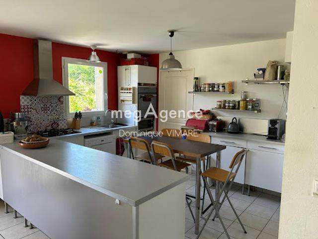 Vente Maison 7 pièces 156 m2 Laigné en Belin
