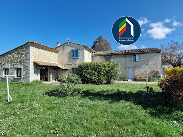 Vente Maison 7 pièces 156 m2 Puy Saint Martin