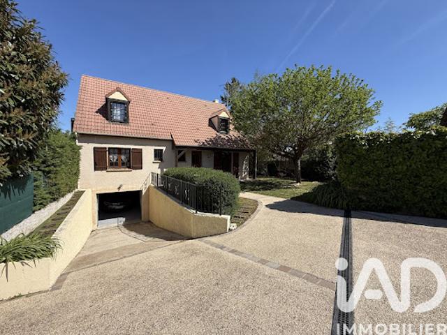 Vente Maison 7 pièces 156 m2 Vaux le Pénil