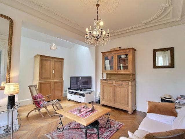 Vente Maison 7 pièces 157 m2 La Varenne Saint Hilaire