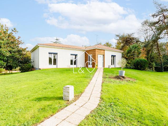 Vente Maison 7 pièces 157 m2 Les Clouzeaux
