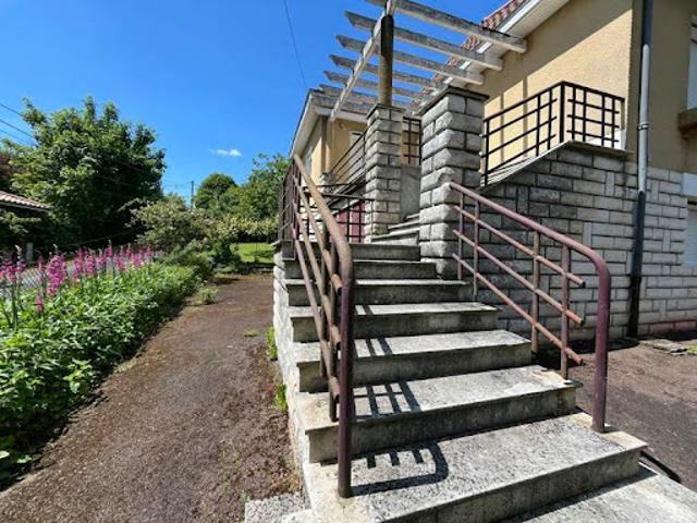 Vente Maison 7 pièces 157 m2 Riberac