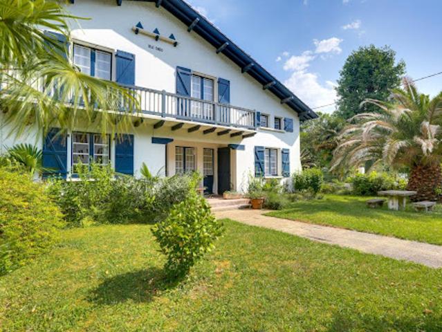 Vente Maison 7 pièces 158 m2 Ascain