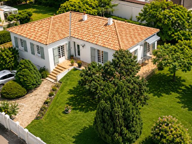 Vente Maison 7 pièces 158 m2 Saintes