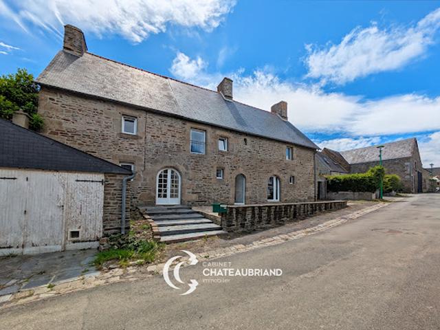 Vente Maison 7 pièces 158 m2 Sougéal