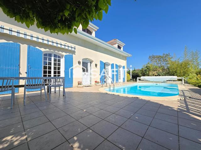 Vente Maison 7 pièces 159 m2 Gradignan