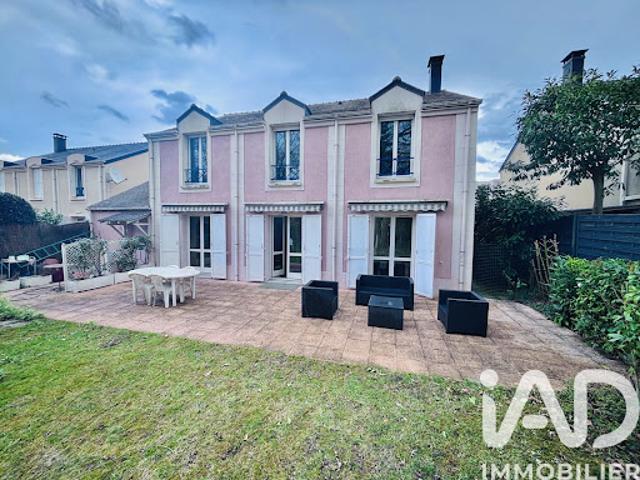 Vente Maison 7 pièces 159 m2 Le chesnay