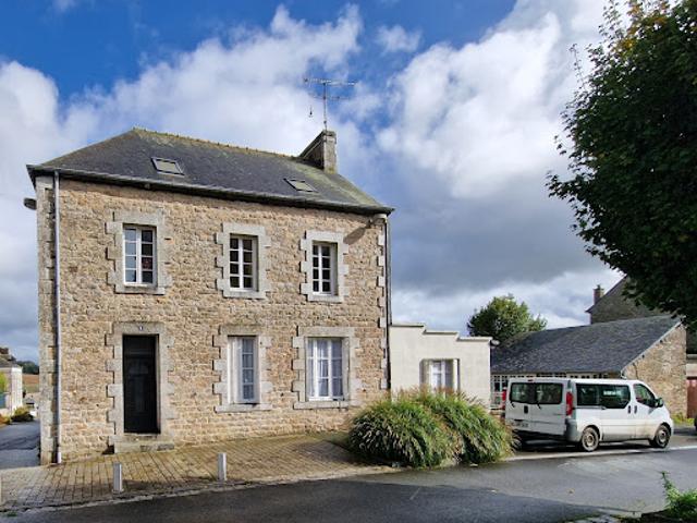Vente Maison 7 pièces 159 m2 Saint Nicolas du Pélem
