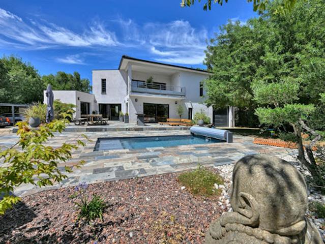 Vente Maison 7 pièces 159 m2 Saint Julien les Rosiers