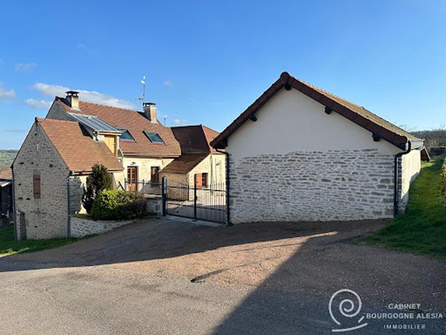 Vente Maison 7 pièces 150 m2 Montbard