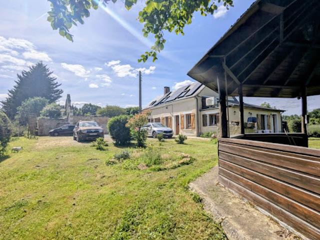 Vente Maison 7 pièces 150 m2 Aubigné Racan