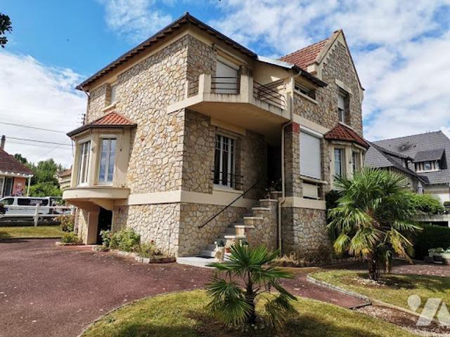 Vente Maison 7 pièces 150 m2 Bagnoles de l'Orne