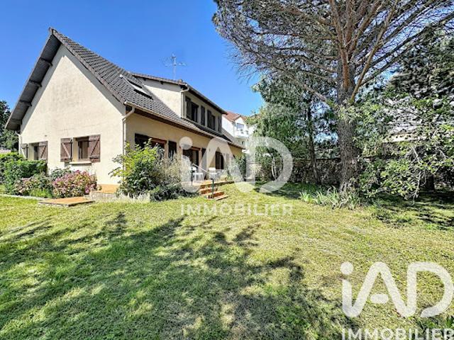 Vente Maison 7 pièces 150 m2 Saint Germain lès Corbeil