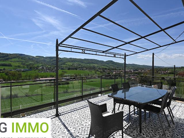 Vente Maison 7 pièces 150 m2 Saint Laurent de Chamousset