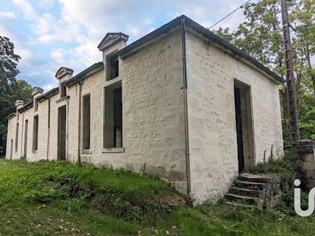 Vente Maison 7 pièces 150 m2 Saintes