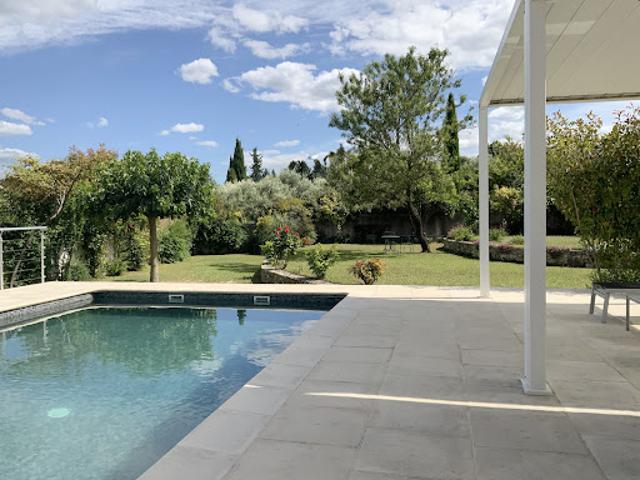 Vente Maison 7 pièces 150 m2 Uzès