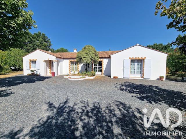 Vente Maison 7 pièces 151 m2 Saint Julien des Landes