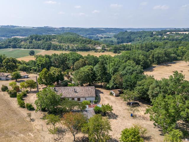 Vente Maison 7 pièces 152 m2 Montaigu de Quercy