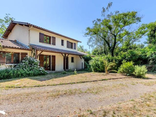Vente Maison 7 pièces 152 m2 Saint Denis de Pile
