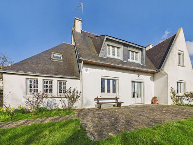 Vente Maison 7 pièces 153 m2 Châteauneuf du Faou