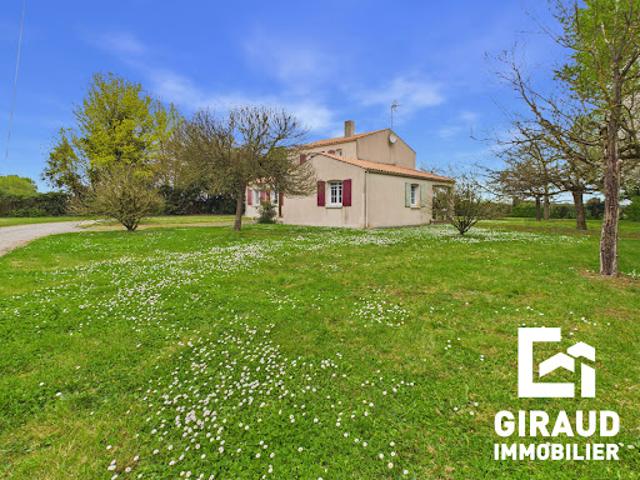 Vente Maison 7 pièces 153 m2 Petosse