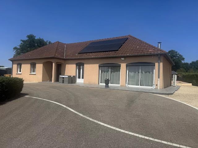 Vente Maison 7 pièces 153 m2 Saint Yan