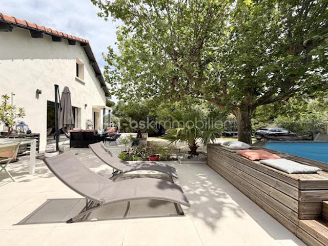 Vente Maison 7 pièces 164 m2 Sorgues