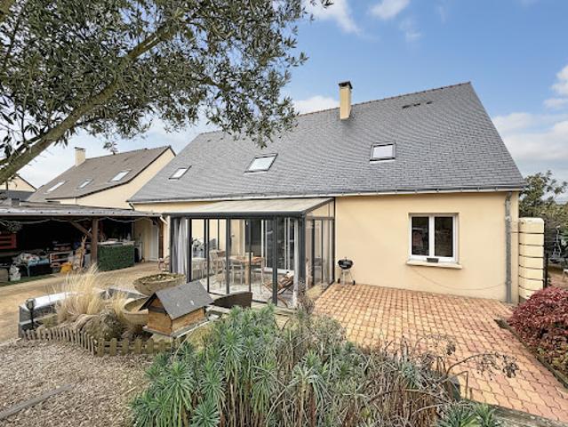 Vente Maison 7 pièces 164 m2 Thouarcé