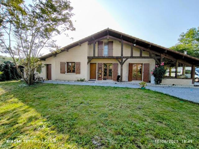 Vente Maison 7 pièces 165 m2 Bégaar