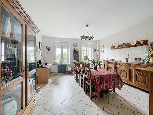 Vente Maison 7 pièces 165 m2 Chappes
