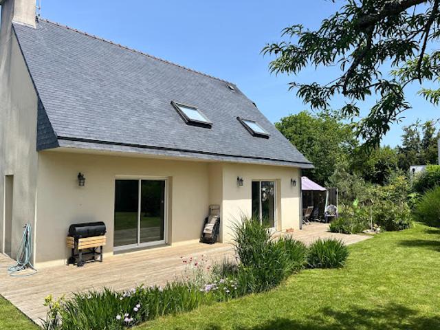 Vente Maison 7 pièces 165 m2 Plomelin