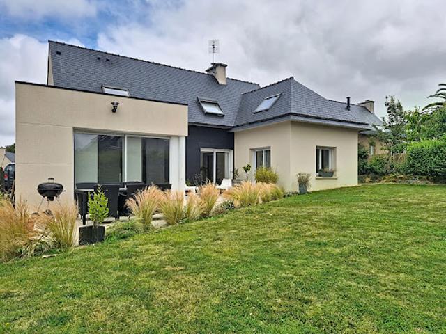 Vente Maison 7 pièces 165 m2 Plouvien