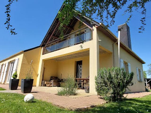 Vente Maison 7 pièces 165 m2 Romillé