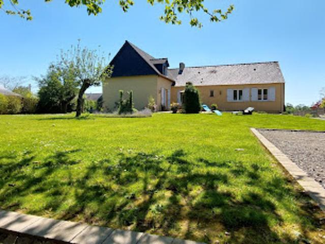 Vente Maison 7 pièces 165 m2 Romillé