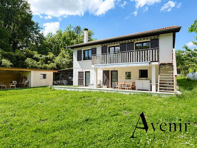Vente Maison 7 pièces 165 m2 Saint Symphorien d'Ozon