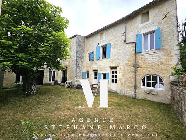 Vente Maison 7 pièces 165 m2 Saintes
