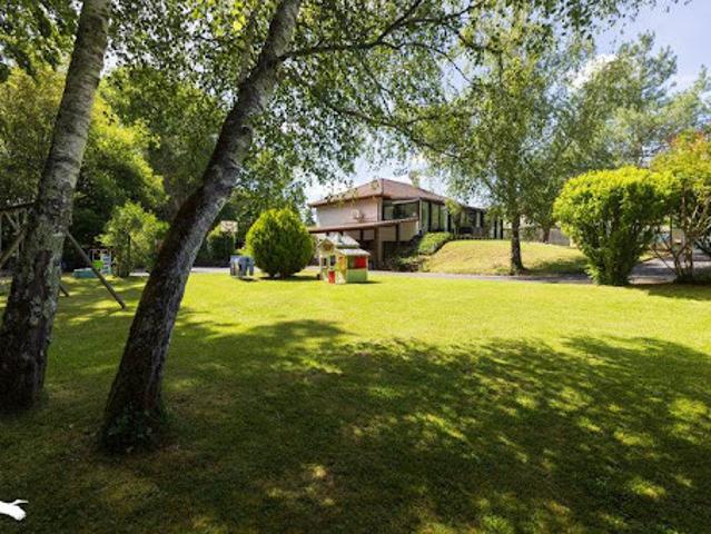 Vente Maison 7 pièces 166 m2 Cosnac