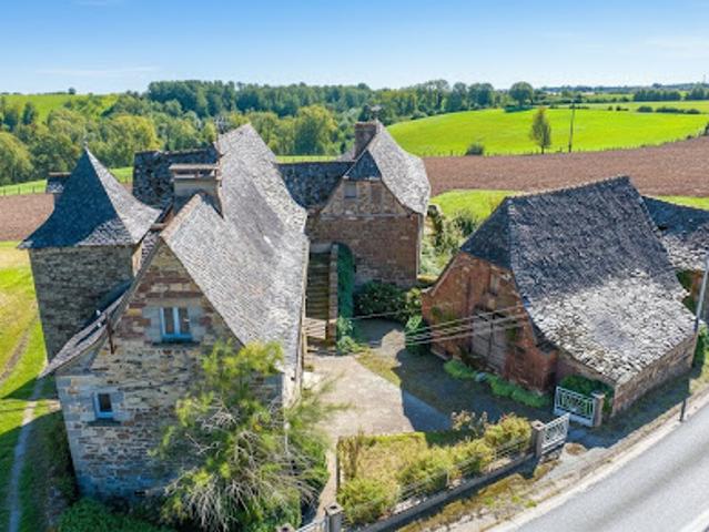 Vente Maison 7 pièces 166 m2 Saint Cyprien sur Dourdou