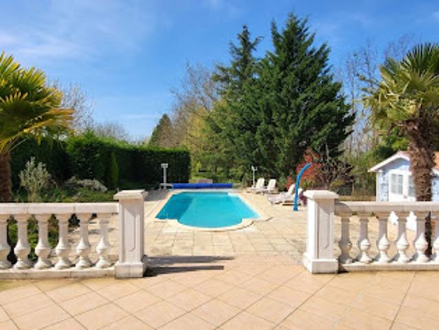 Vente Maison 7 pièces 167 m2 Louhans
