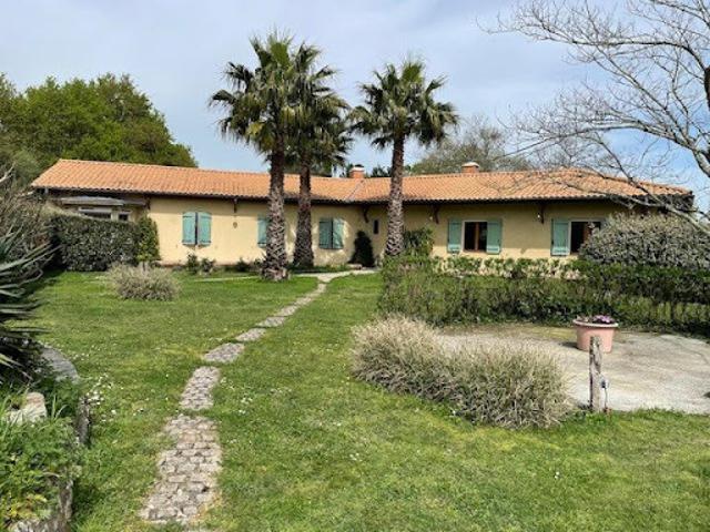 Vente Maison 7 pièces 167 m2 Saint Vivien de Médoc