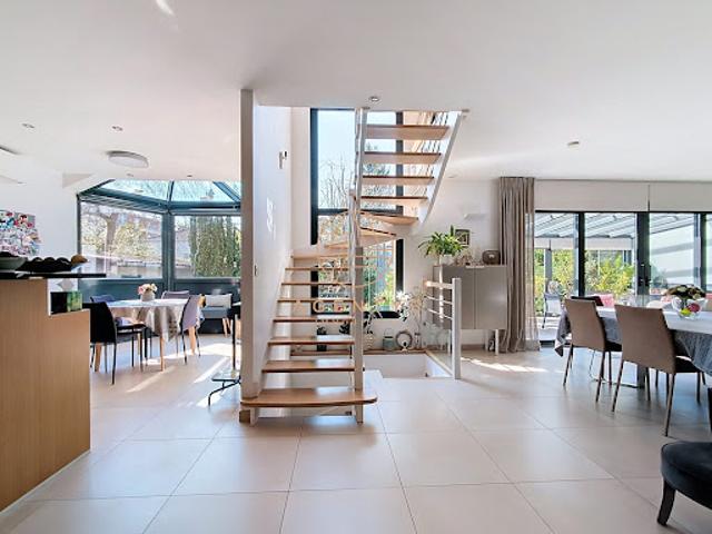 Vente Maison 7 pièces 167.65 m2 La Varenne Saint Hilaire