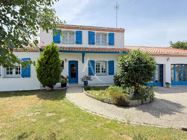 Vente Maison 7 pièces 169 m2 La Roche sur Yon