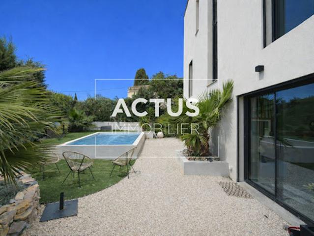 Vente Maison 7 pièces 169 m2 Salon de Provence