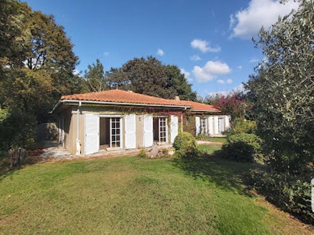 Vente Maison 7 pièces 160 m2 Nieul le Dolent
